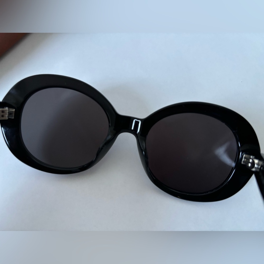 Illesteva Mathilde Sunglasses - Picture 6 of 10